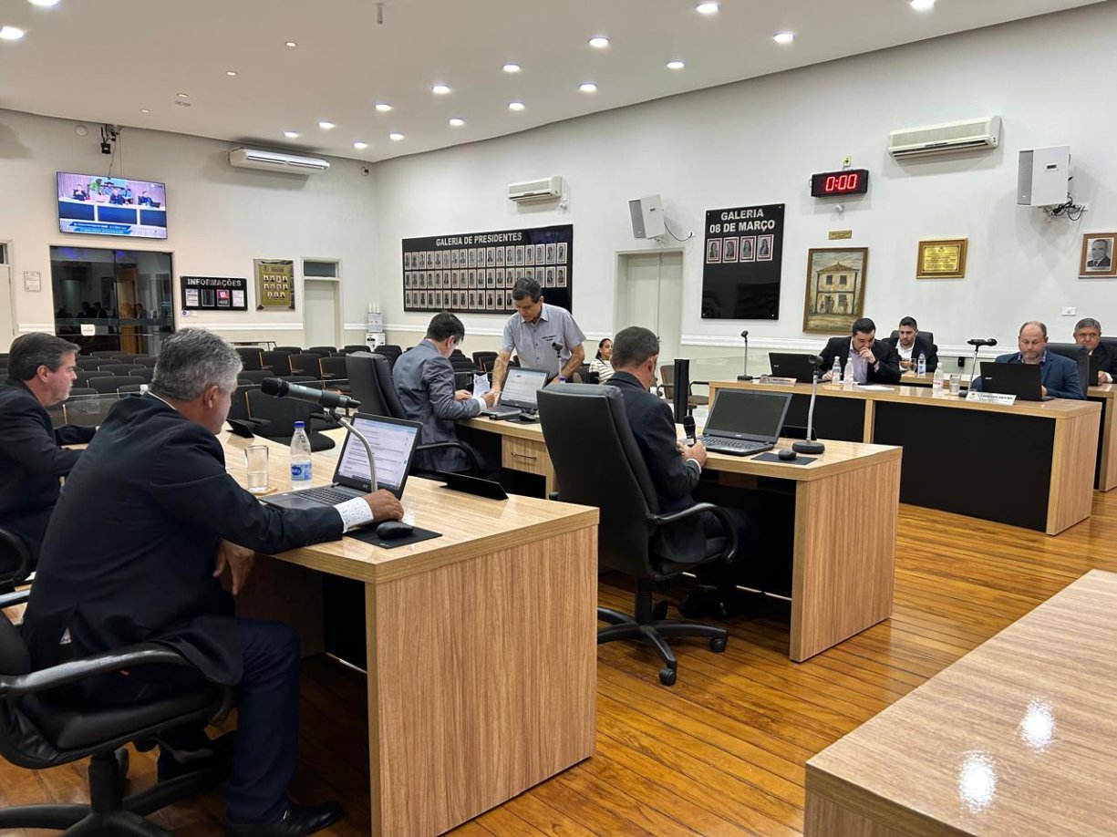Câmara aprova Conselho das Pessoas com TEA e rejeita requerimentos