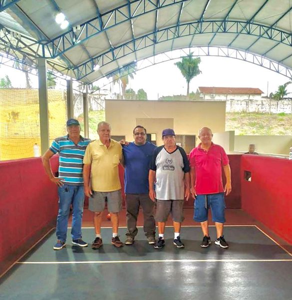 Vice-presidente da Câmara prestigia a final do Campeonato de Malha e Bocha.