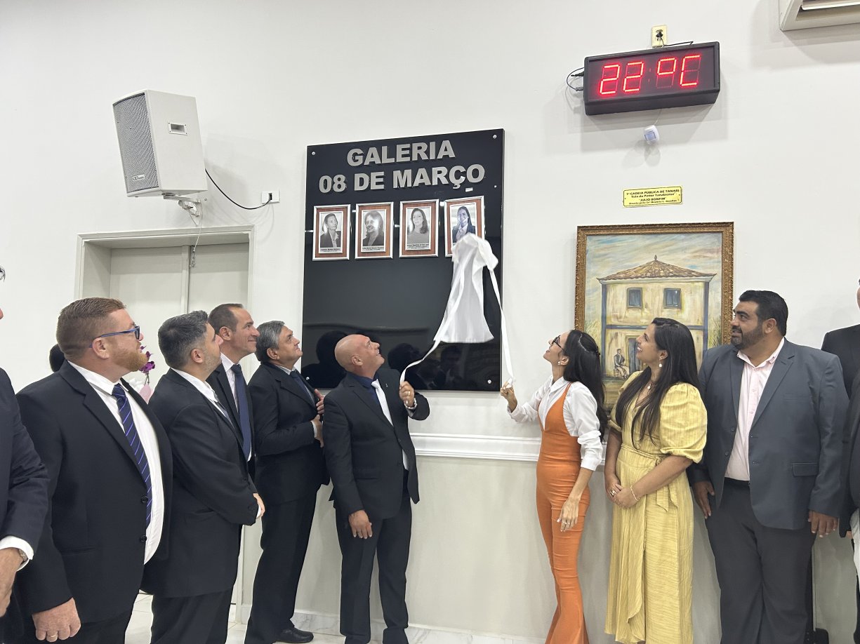 Foto da ex-vereadora Daiane Nascimento é incluída na Galeria 8 de Março