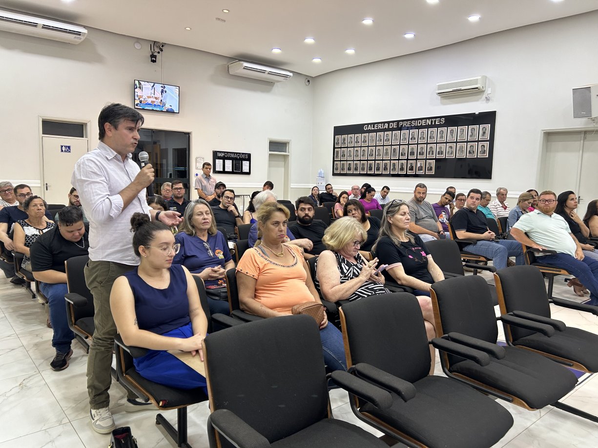 Dezenas participam de audiência pública sobre o orçamento de 2025