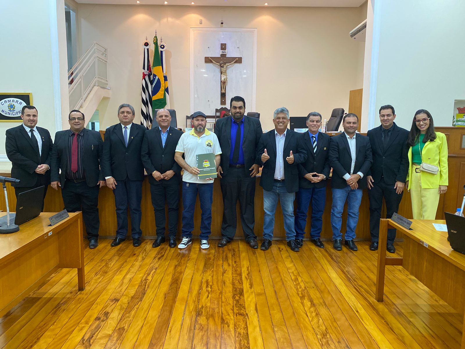 Antigu’s Tanabi recebe Moção de Aplausos dos vereadores.