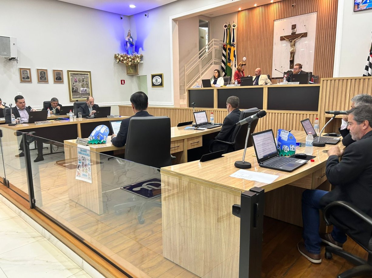 Maioria rejeita mudança, e requerimentos continuarão a ser submetidos ao plenário