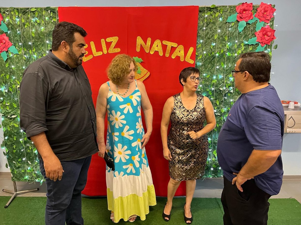 Presidente da Câmara Municipal, Dú Coxinha, participa de evento em escola.