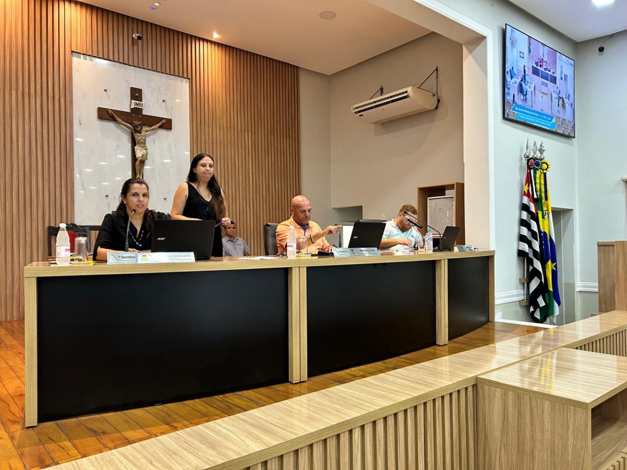 Câmara de Tanabi autoriza que Executivo promova alienação de seis imóveis
