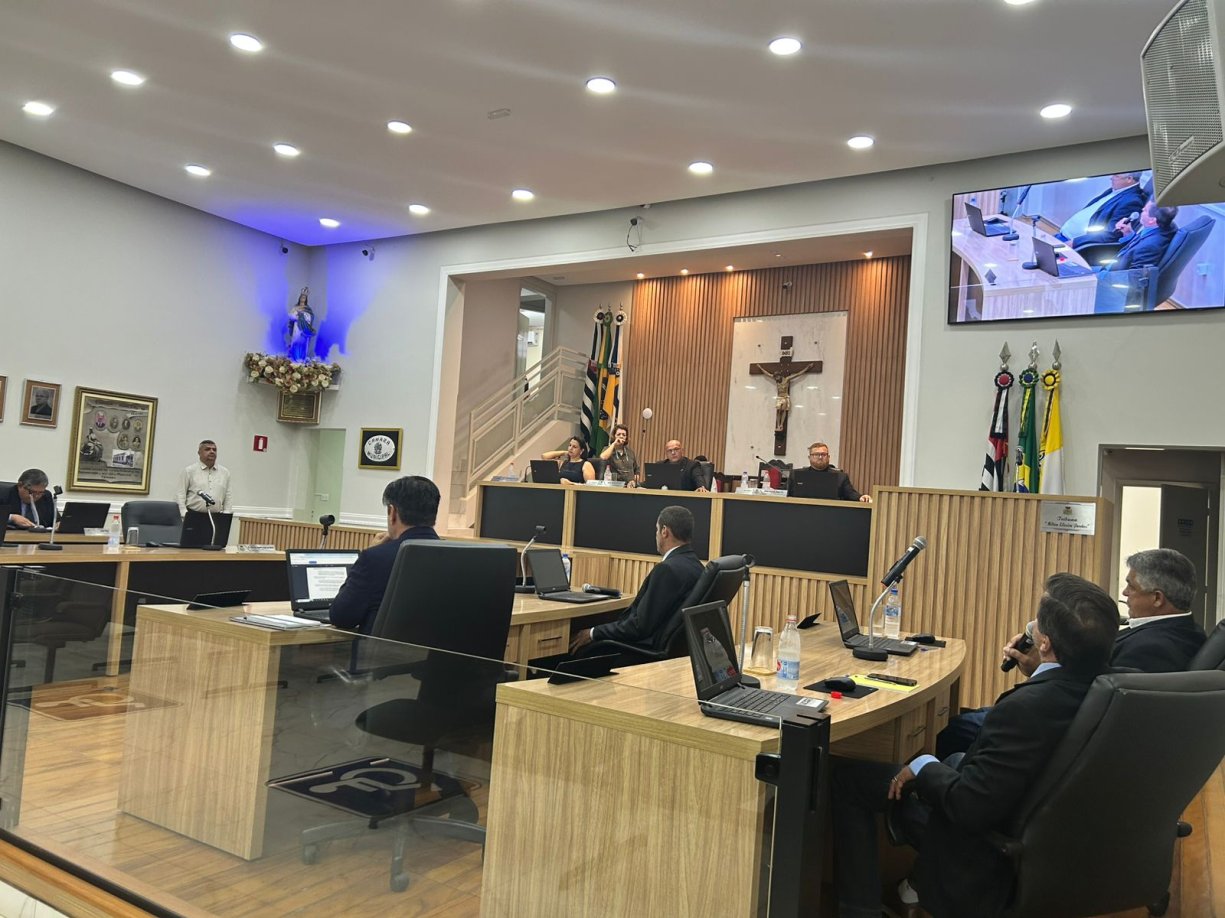 Na 1ª sessão ordinária do ano, vereadores definem comissões permanentes 