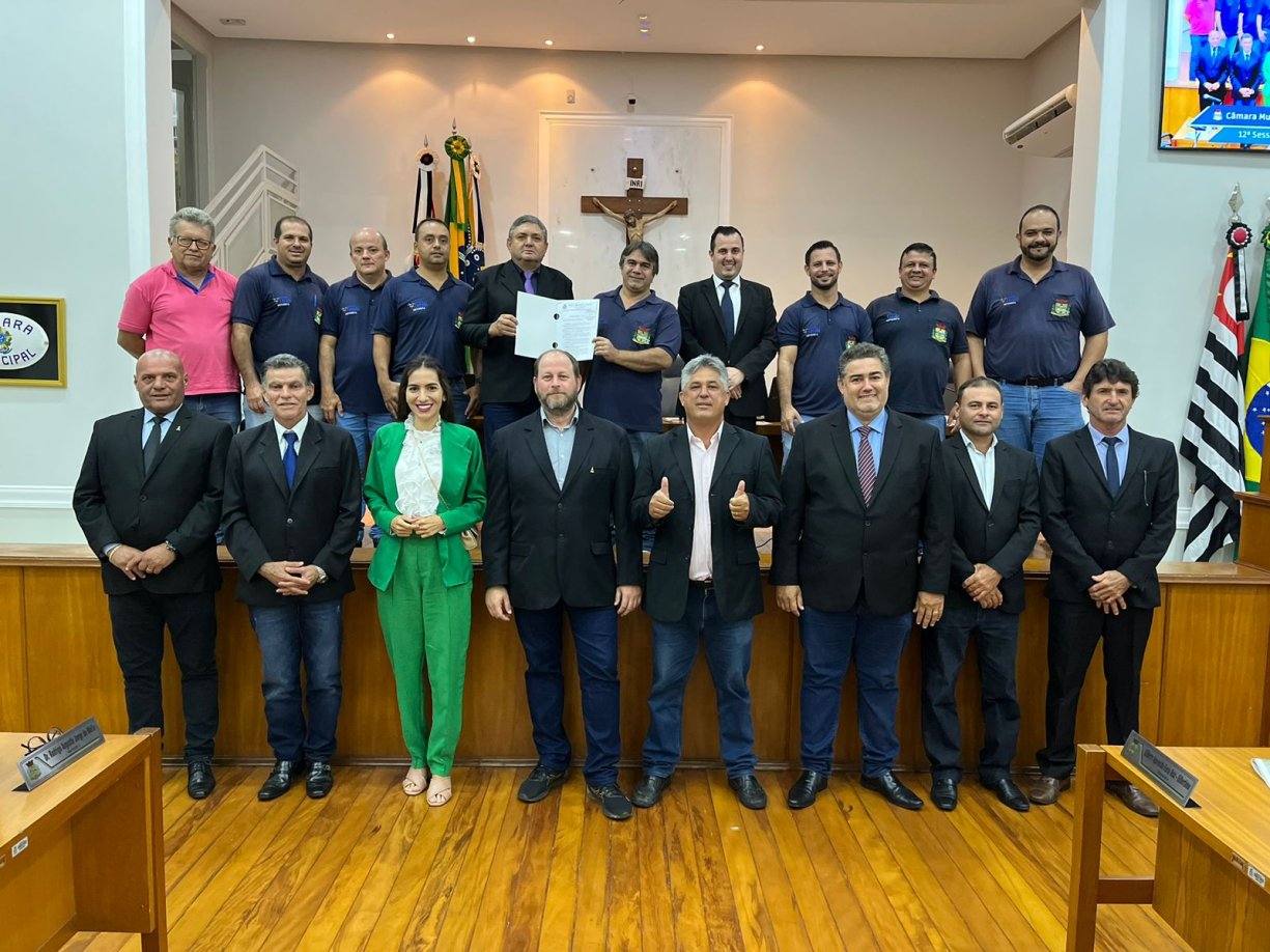 Sessão Ordinária é marcada por Moções de Aplausos.