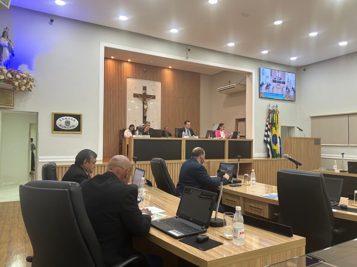 Lei proíbe plantio de cana a menos de 500 metros do limite urbano