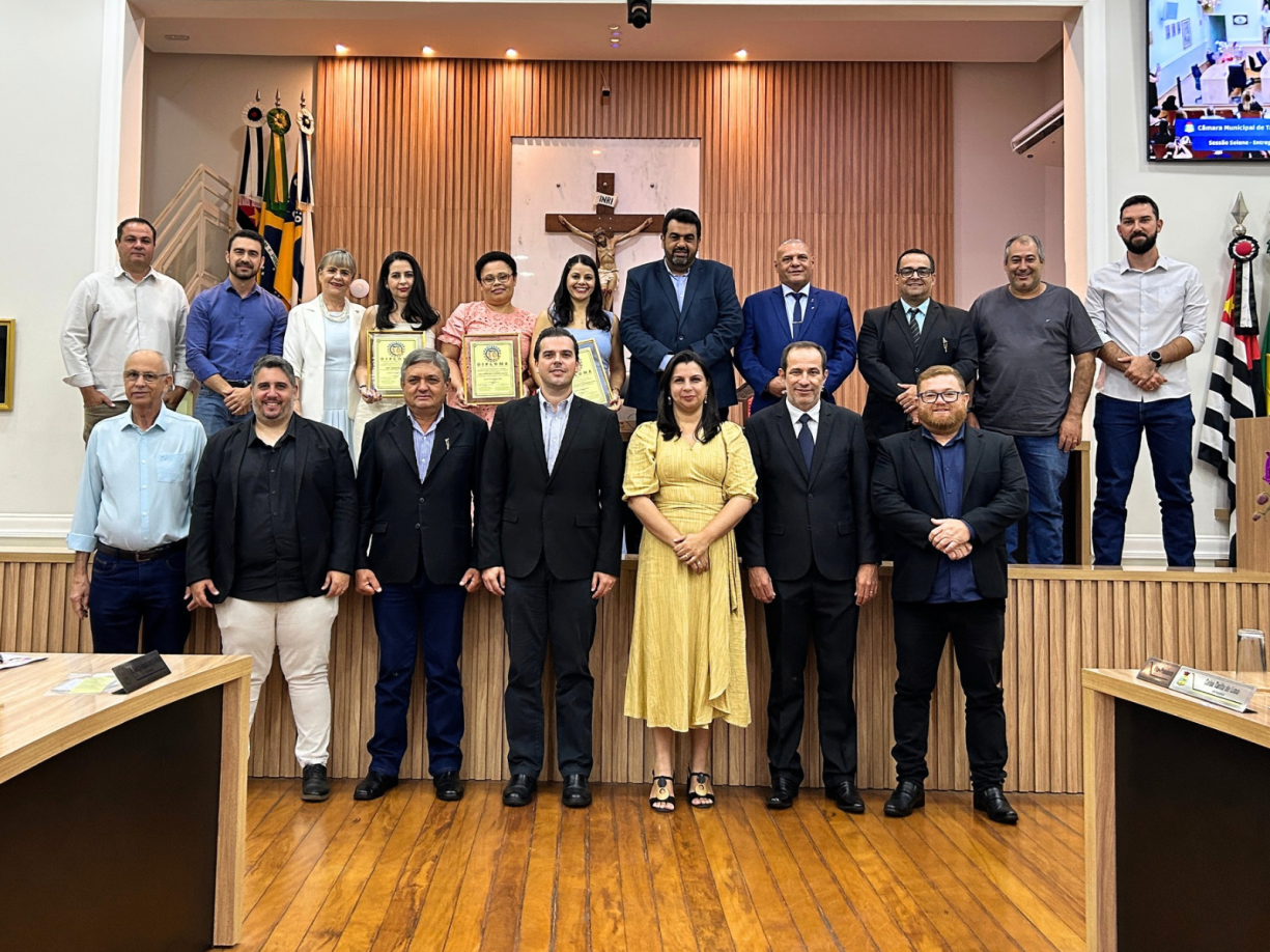 Prêmio Professor Nota 10 homenageia três educadoras em Tanabi