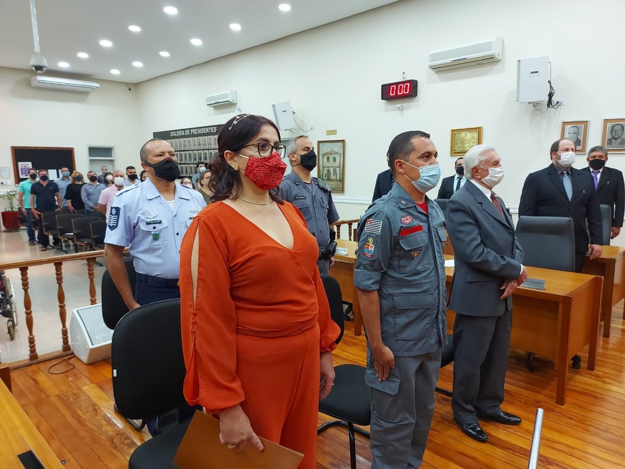 Câmara realiza Sessão Solene para homenagear os Policiais Civis, Militares e Advogados do município