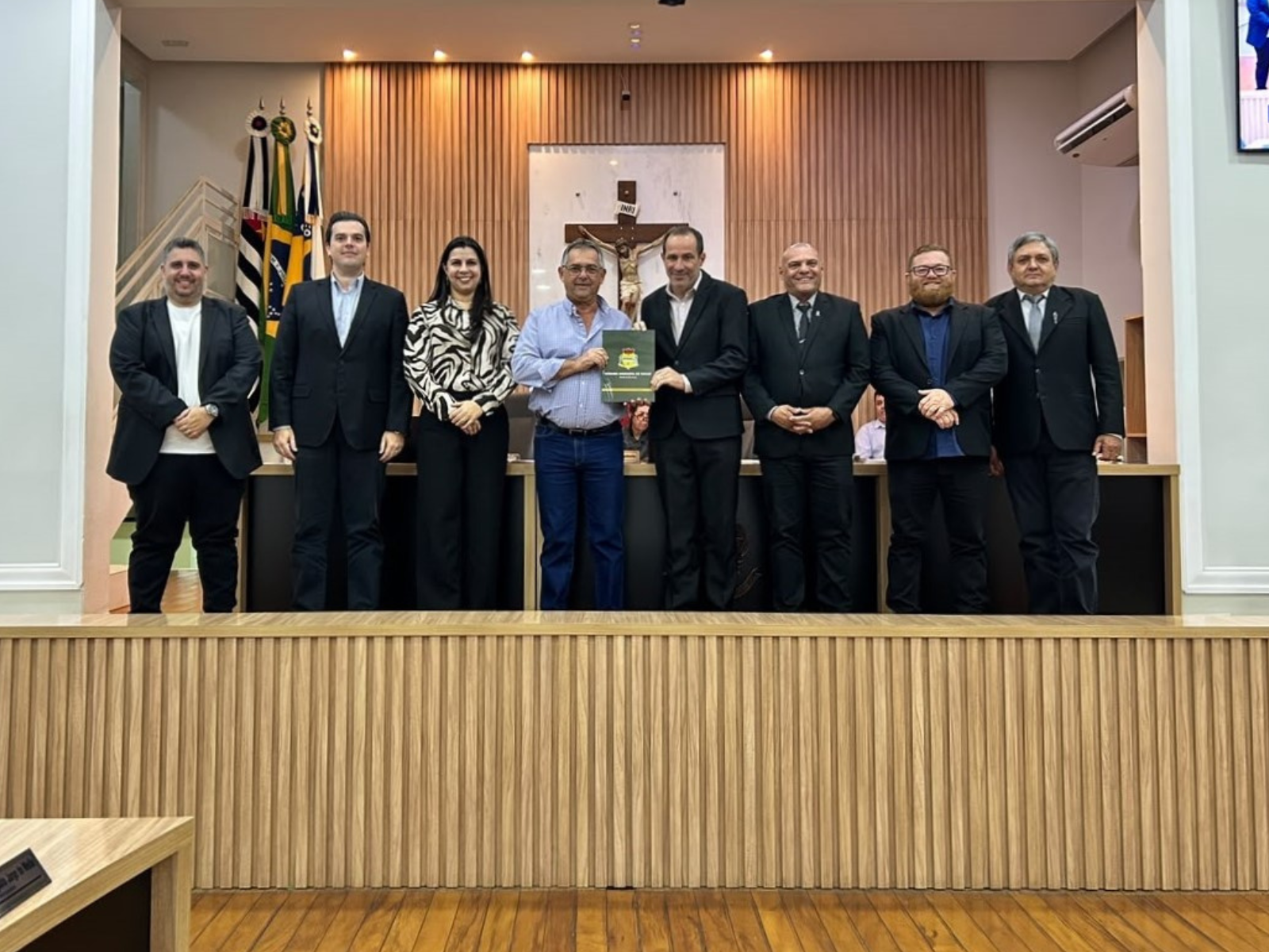 Centro Automotivo Pivaro é homenageado pelos 47 anos de história em Tanabi