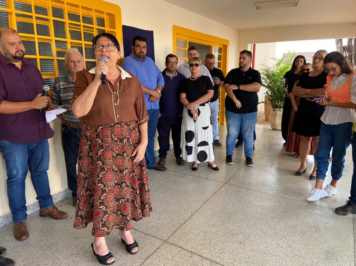 Vereadores participam da reinauguração da escola Sergio Batócchio.