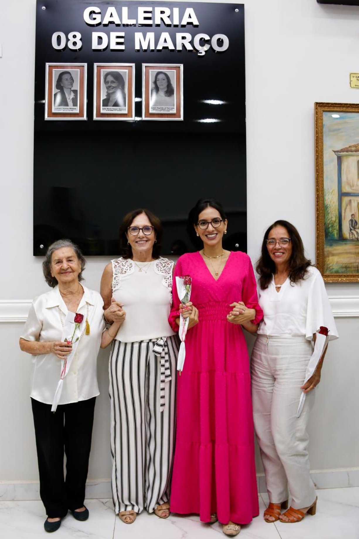 Galeria 8 de Março é inaugurada com presença de vereadora e ex-legisladoras