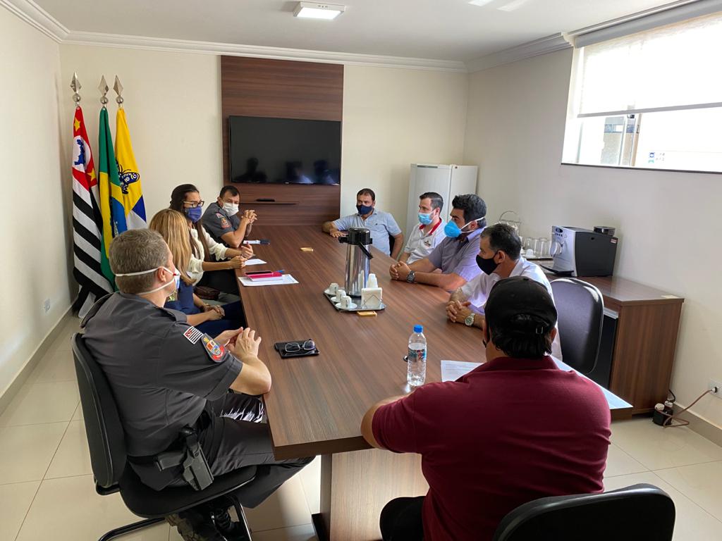 Vereadores se reúnem com D.A.S. e P.M.